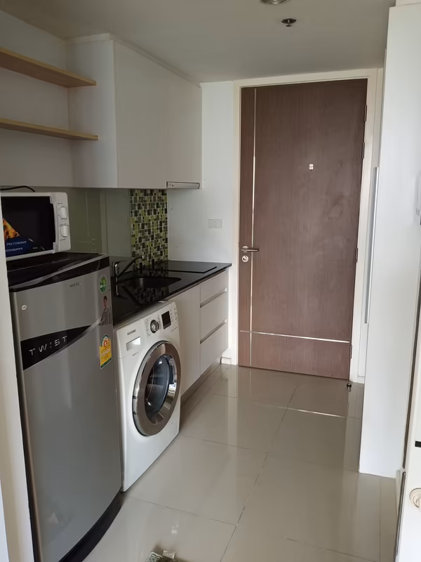15 Sukhumvit Residences - Image 3
