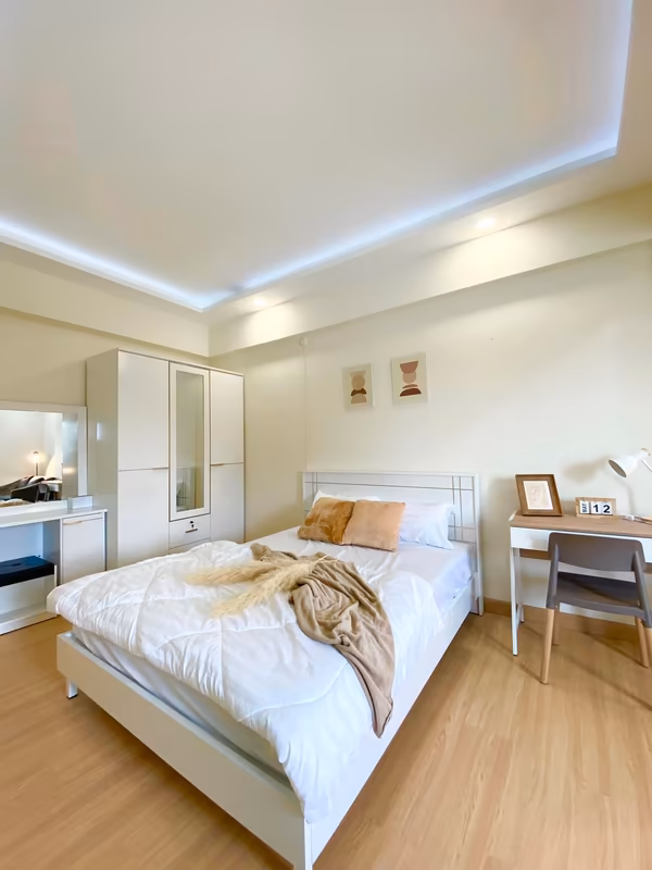 Impress Town Condominium - Image 8