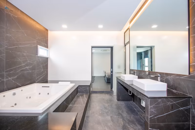 4 Bedroom House For Sale in Pa Daet, Mueang Chiang Mai, Chiang Mai - Image 20