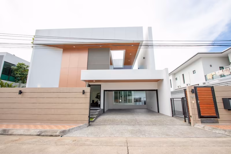 4 Bedroom House For Sale in Pa Daet, Mueang Chiang Mai, Chiang Mai - Image 28