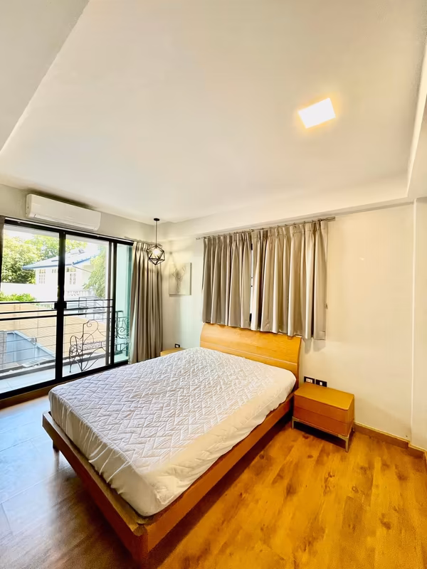 4 Bedroom House For Rent in Bang Kapi, Huai Khwang, Bangkok - Image 11