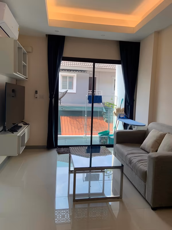 The Green City Condo - Image 1