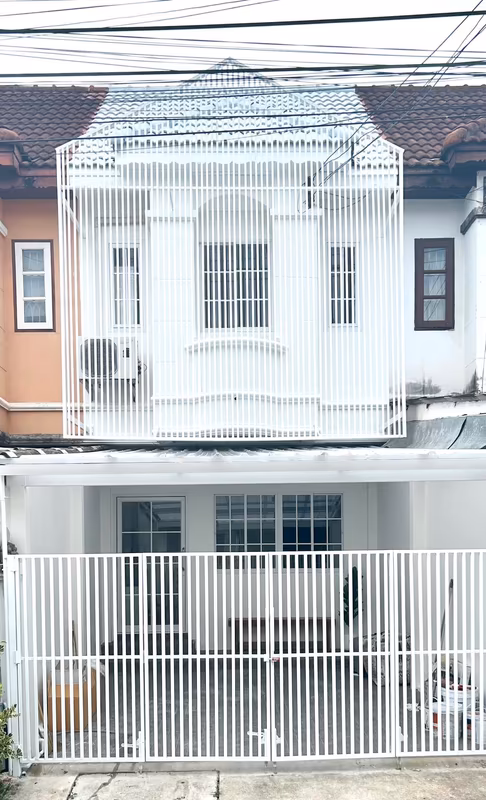 2 Bedroom Townhouse For Sale in Mae Hia, Mueang Chiang Mai, Chiang Mai - Image 1
