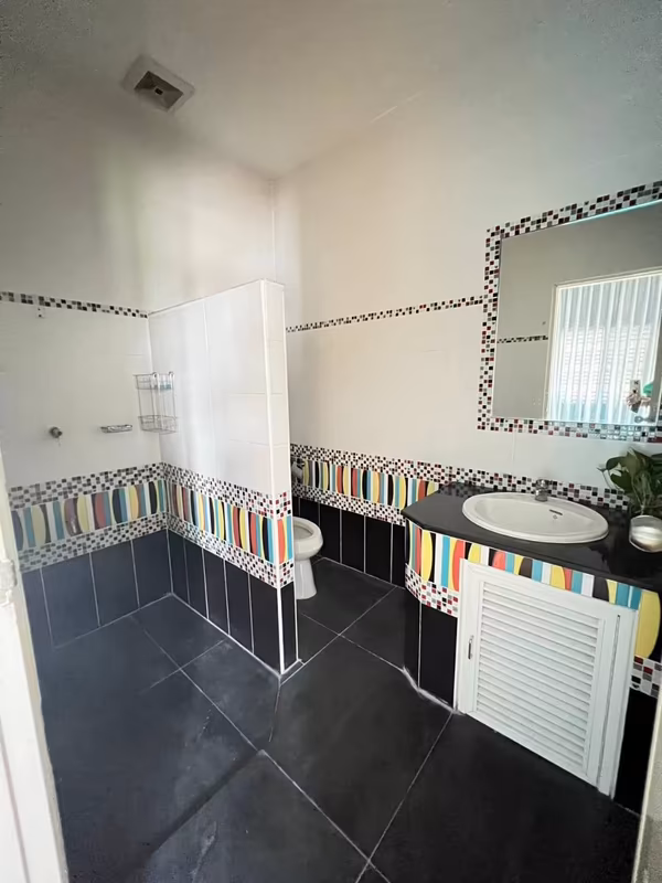 5 Bedroom House For Rent in Nong Hoi, Mueang Chiang Mai, Chiang Mai - Image 4