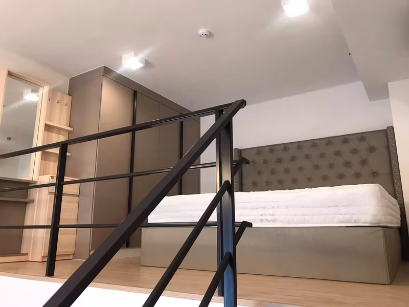 properties%2FqB6pERmjmi2t9OmrK3m9%2Fimages%2Fstudio-for-rent-in-bang-kapi-4-low-res.avif