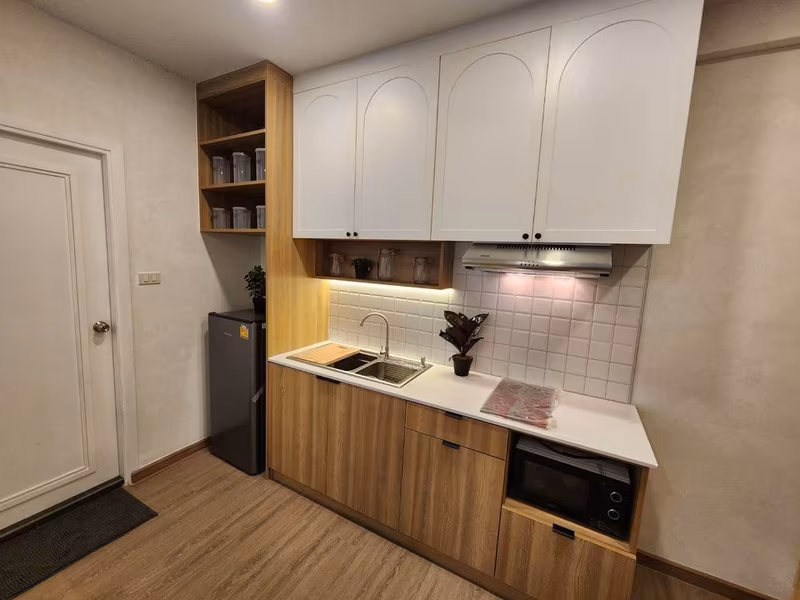 Airport Home Condo - Image 4