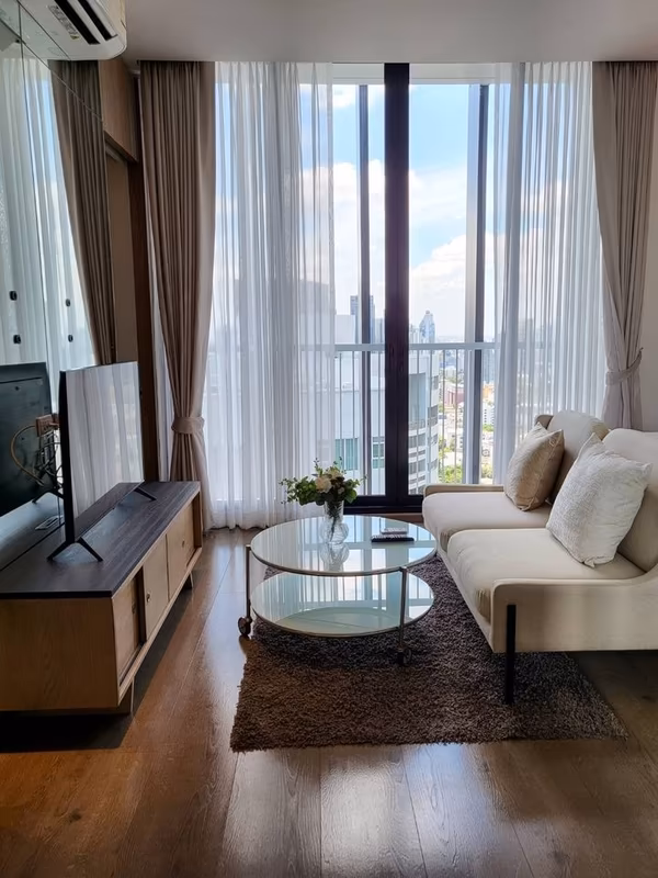 Park Origin Phrom Phong - Image 2