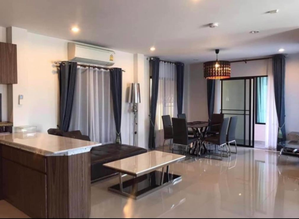 Vararom Premium City Hall - Image 3