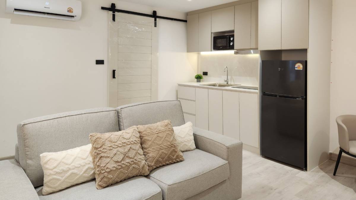 103 Condominium 2 (Soi 12) - Image 25