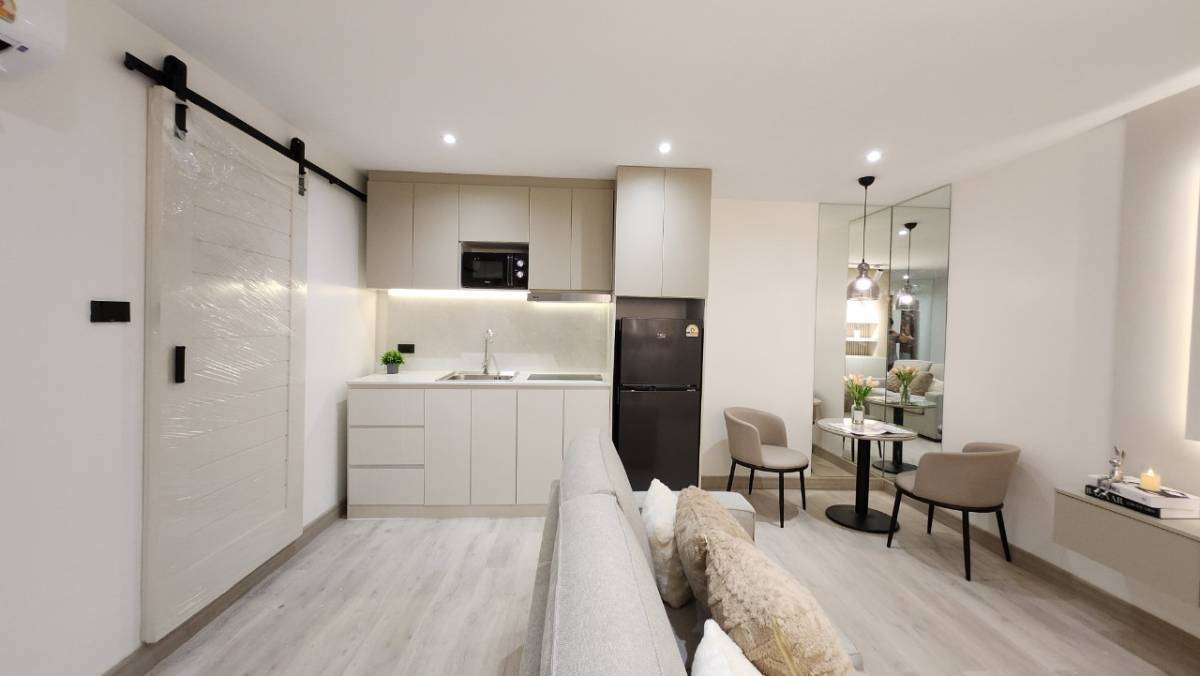 103 Condominium 2 (Soi 12) - Image 3