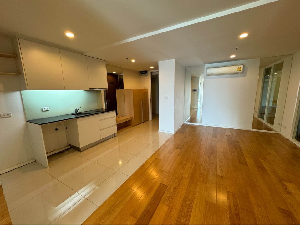 3 Bedroom Condo For Sale in Khlong Toei Nuea, Vadhana, Bangkok - Image 2