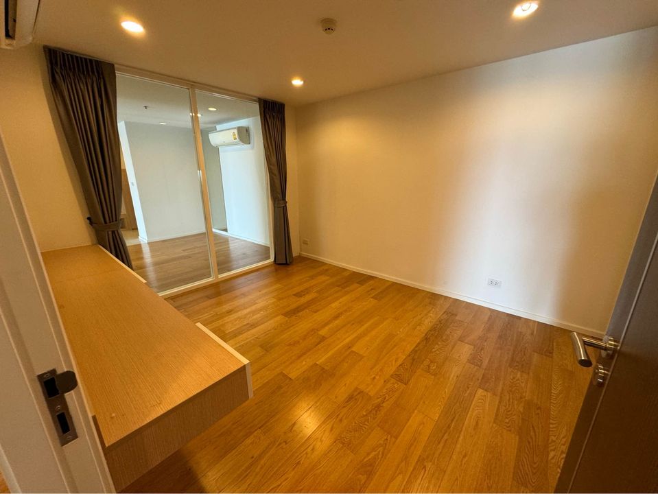 3 Bedroom Condo For Sale in Khlong Toei Nuea, Vadhana, Bangkok - Image 7