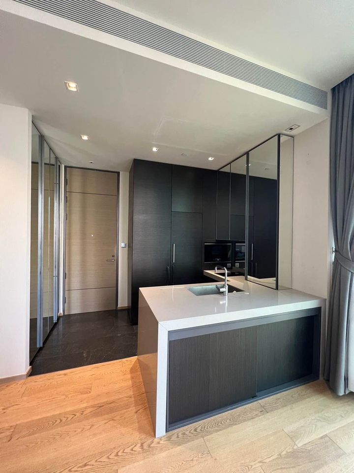 28 Chidlom by SC Asset - Image 2