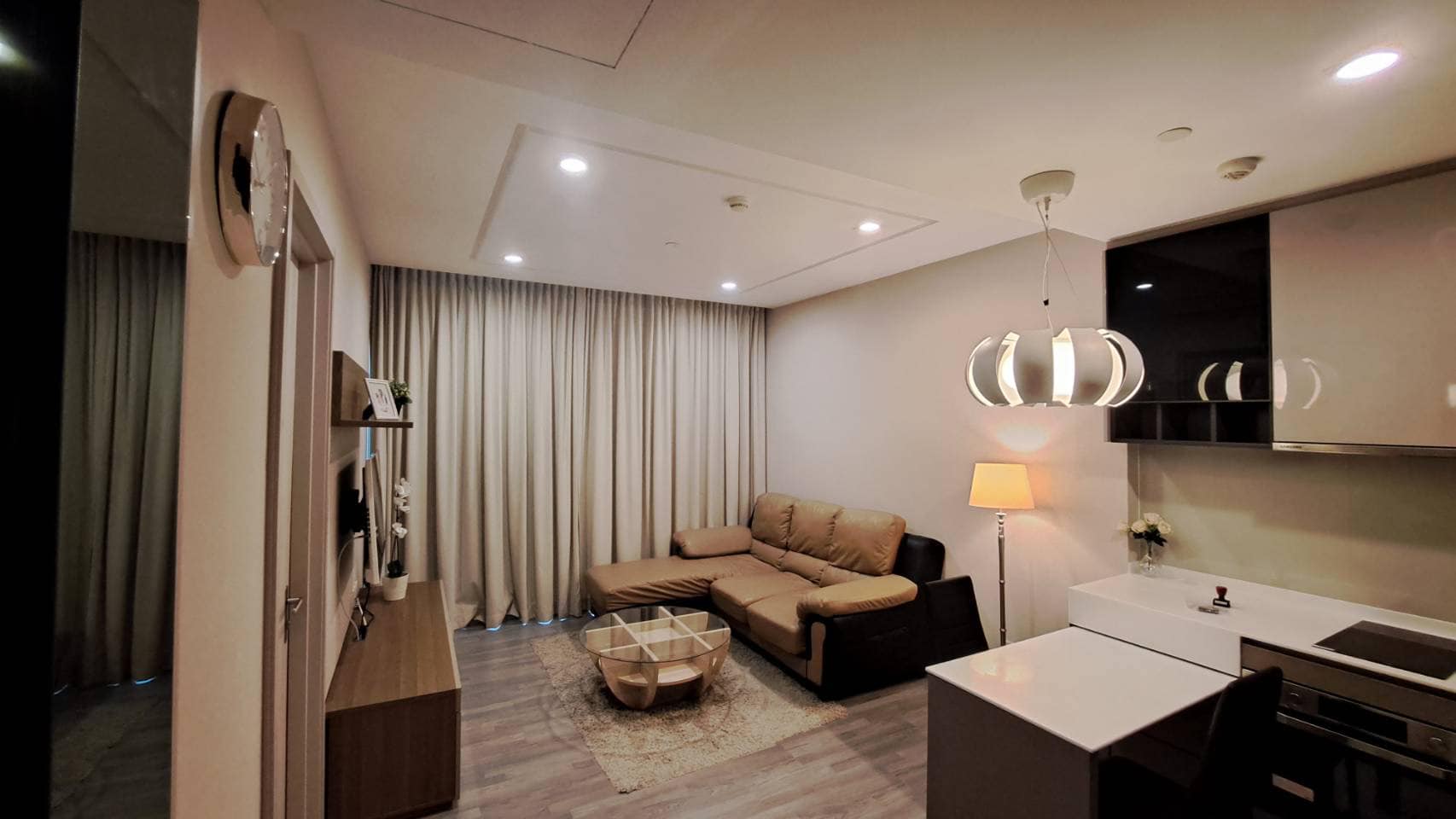 333 Riverside - Image 2