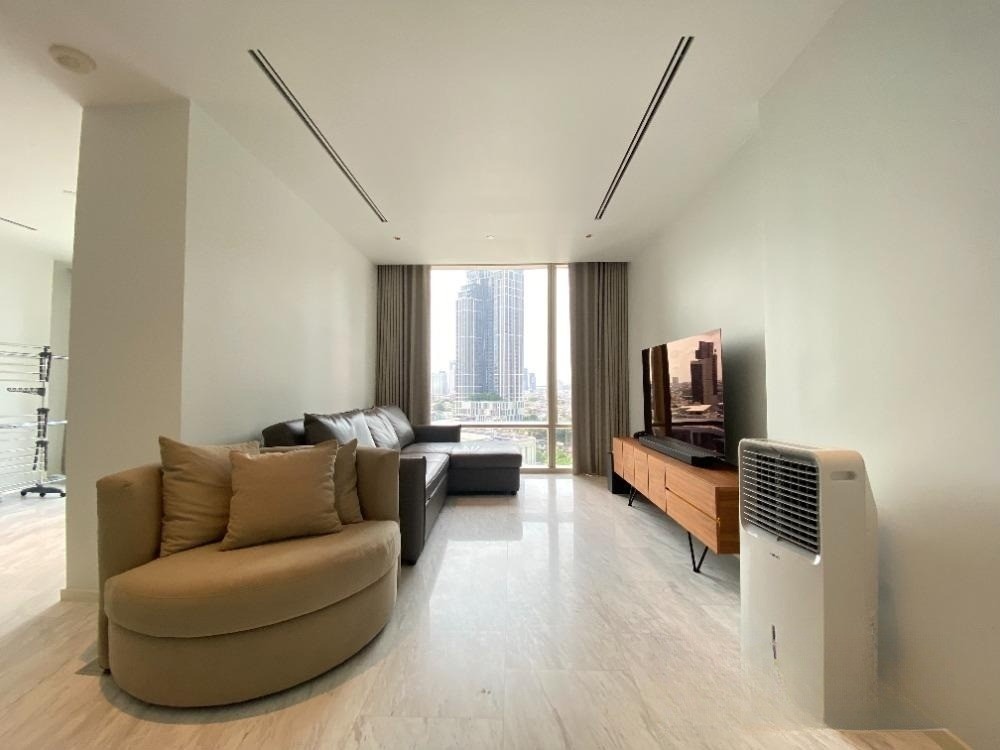 Four Seasons Private Residences - Image 1