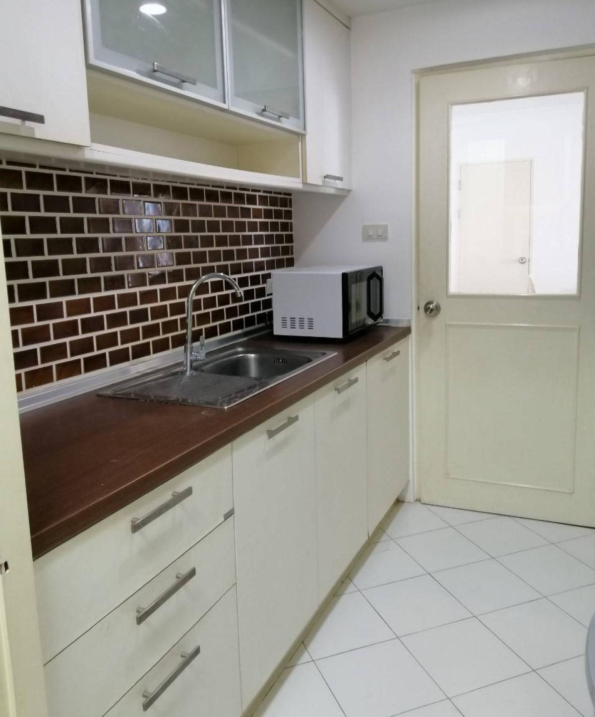 2 Bedroom Condo For Sale in Khlong Toei, Khlong Toei, Bangkok - Image 4