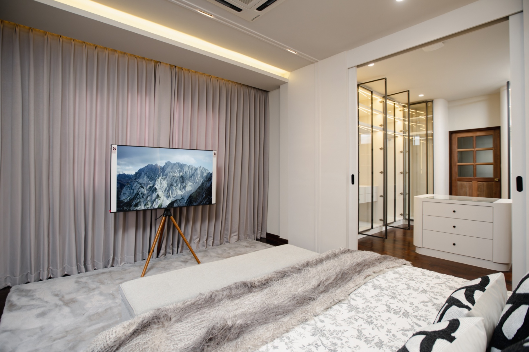 4 Bedroom House For Sale in San Phisuea, Mueang Chiang Mai, Chiang Mai - Image 10