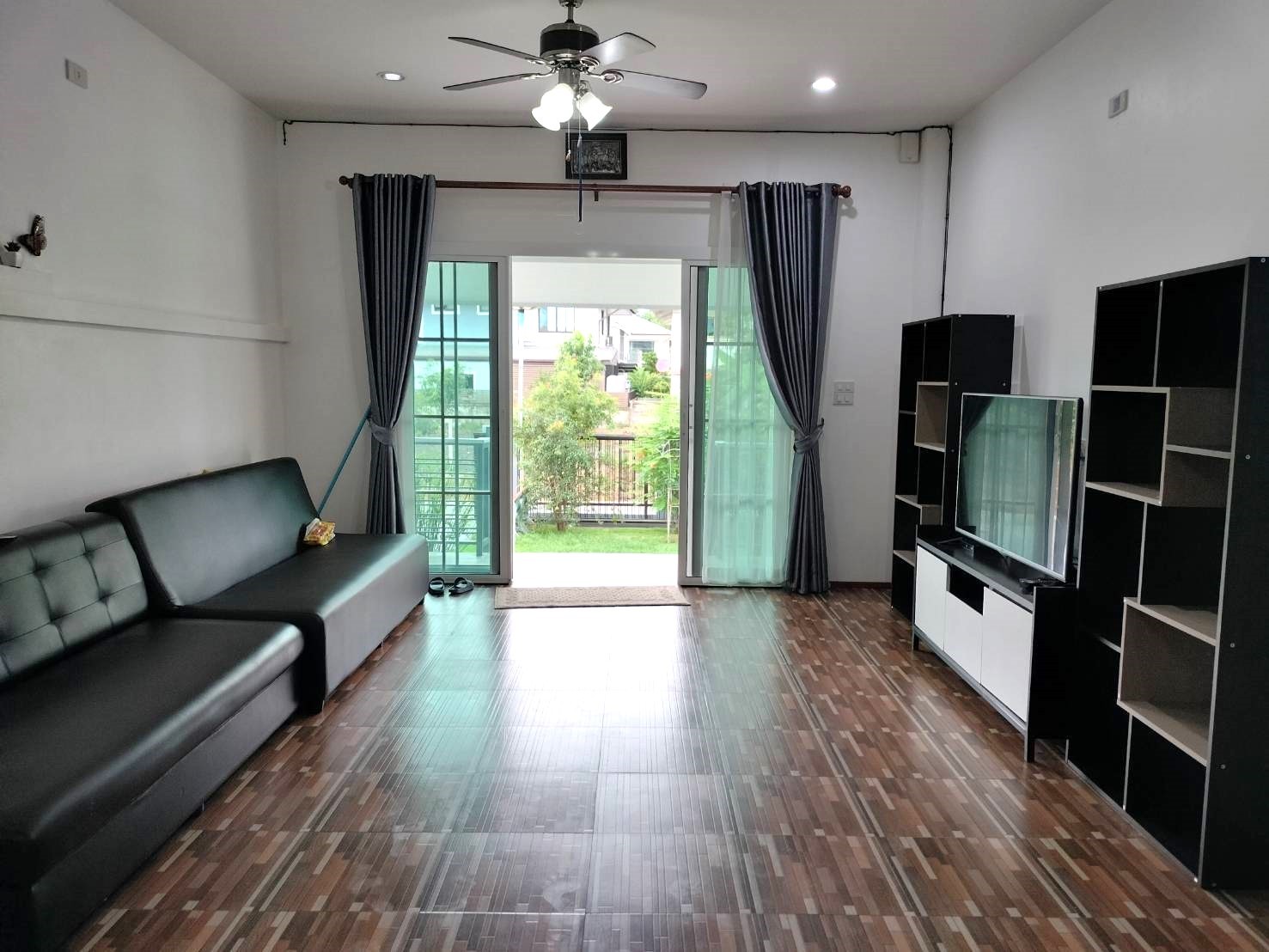 3 Bedroom House For Sale in Mae Hia, Mueang Chiang Mai, Chiang Mai - Image 2