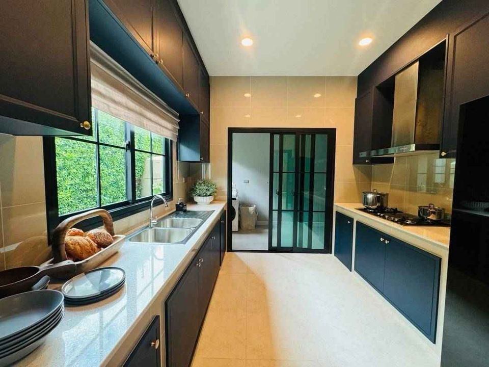 4 Bedroom House For Sale in San Phisuea, Mueang Chiang Mai, Chiang Mai - Image 5