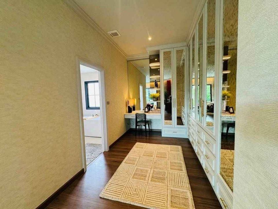 4 Bedroom House For Sale in San Phisuea, Mueang Chiang Mai, Chiang Mai - Image 11