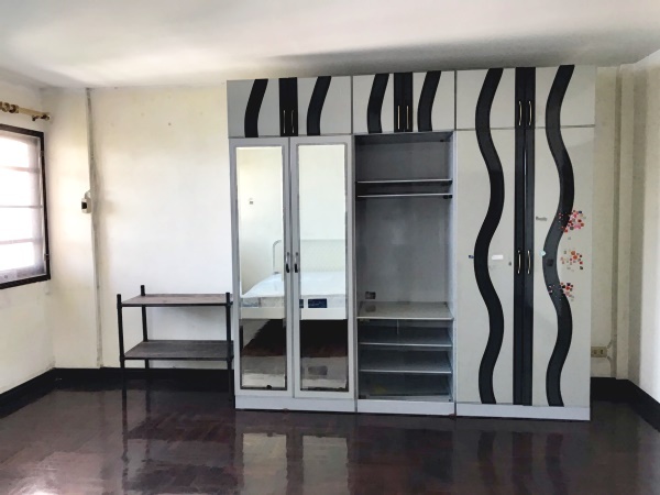 3 卧室 联排别墅  在  - Image 11