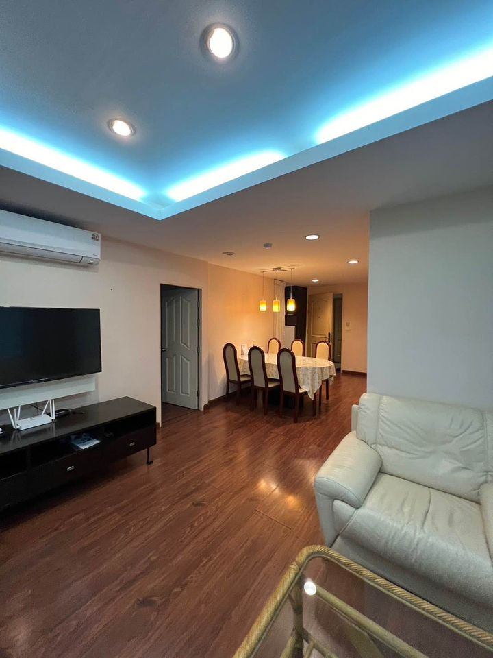 Premier Condominium - Image 2