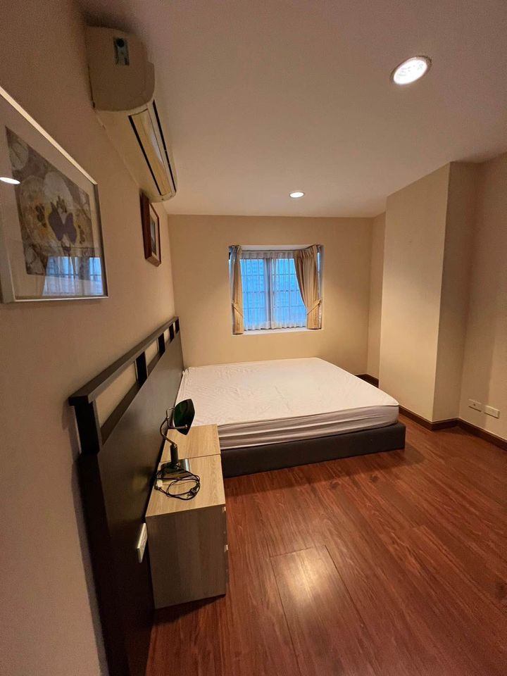 Premier Condominium - Image 9