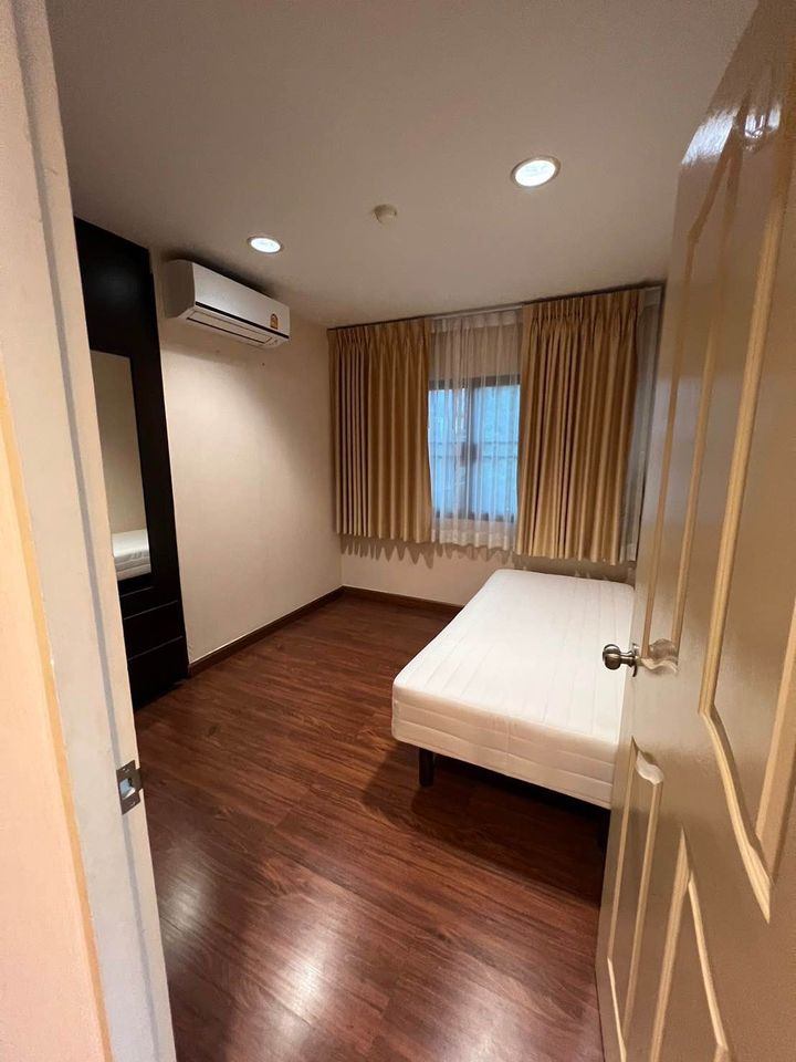 Premier Condominium - Image 16