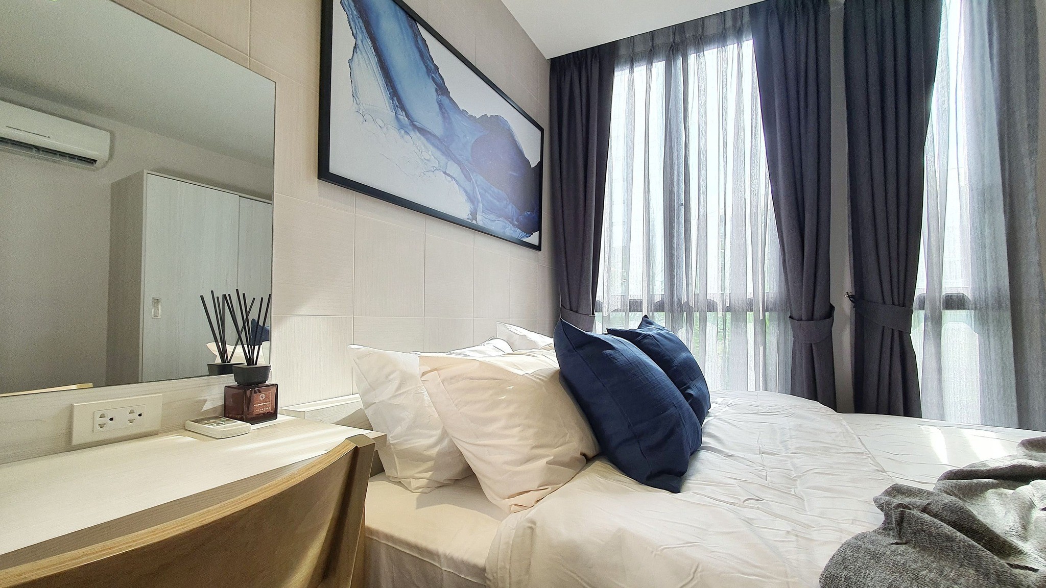 Runesu Thonglor 5 - Image 8