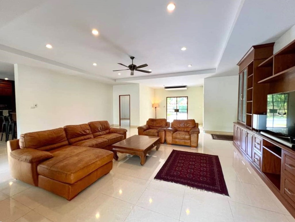 3 Bedroom House For Sale in San Pa Pao, San Sai, Chiang Mai - Image 2