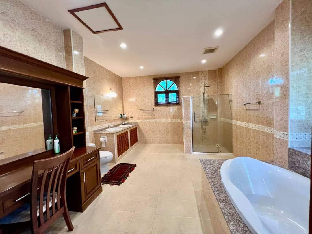 3 Bedroom House For Sale in San Pa Pao, San Sai, Chiang Mai - Image 8
