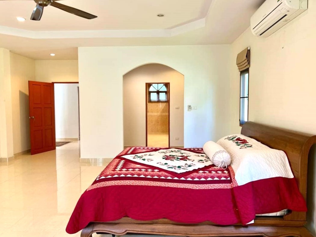 3 Bedroom House For Sale in San Pa Pao, San Sai, Chiang Mai - Image 5
