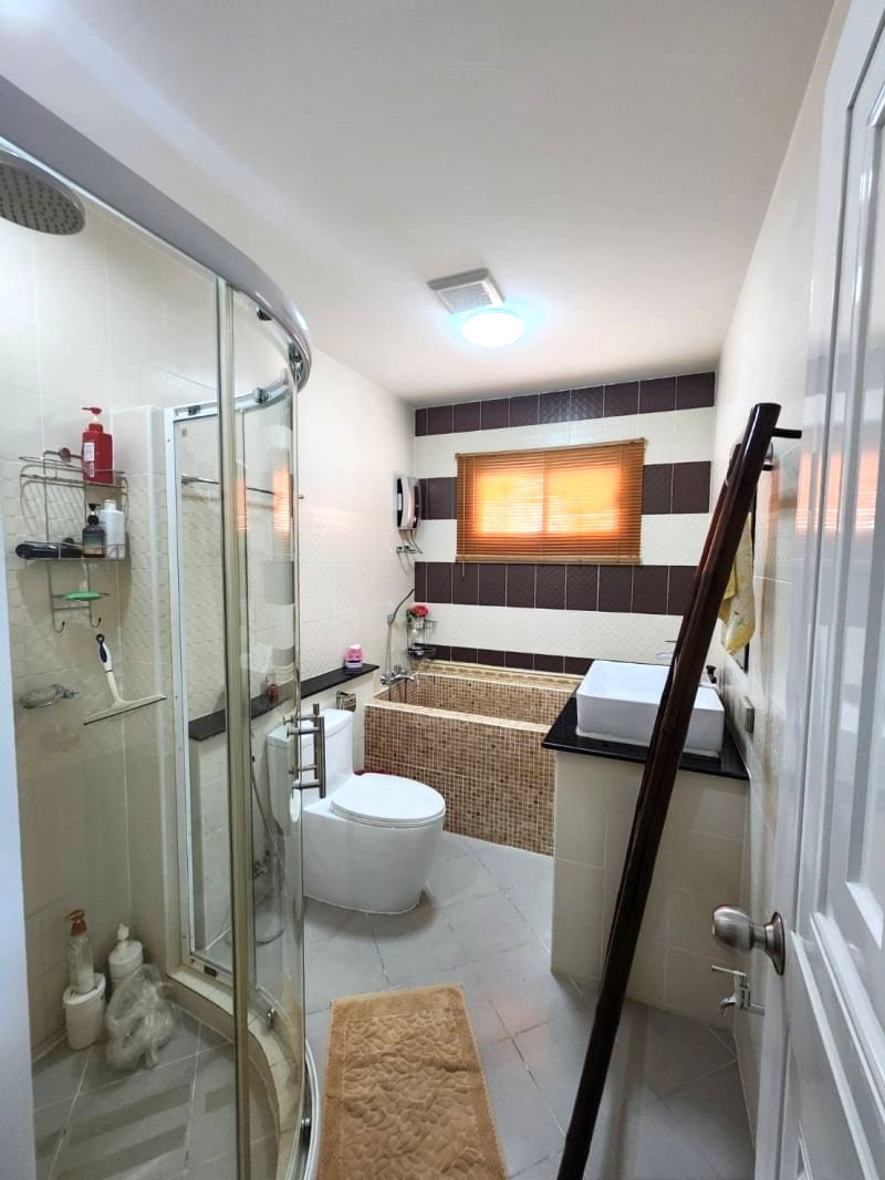 4 Bedroom House For Sale in Ton Pao, San Kamphaeng, Chiang Mai - Image 10