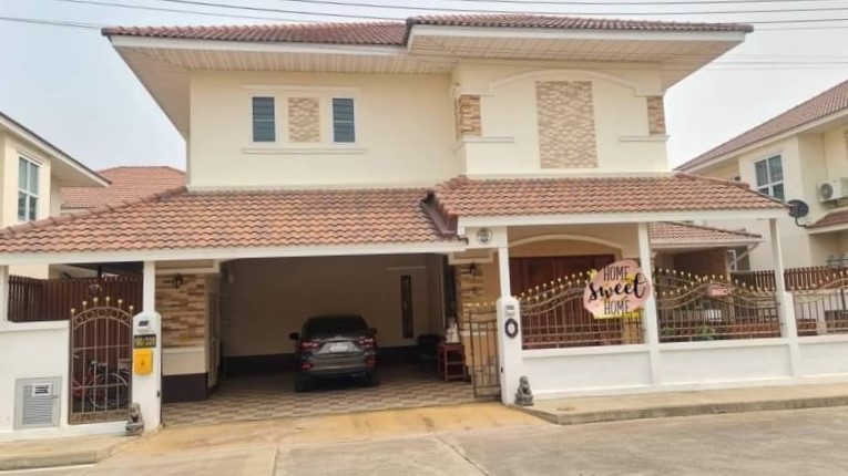 4 Bedroom House For Sale in Ton Pao, San Kamphaeng, Chiang Mai - Image 1