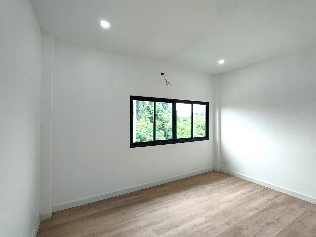 2 Bedroom Townhouse For Sale in San Sai Noi, San Sai, Chiang Mai - Image 5