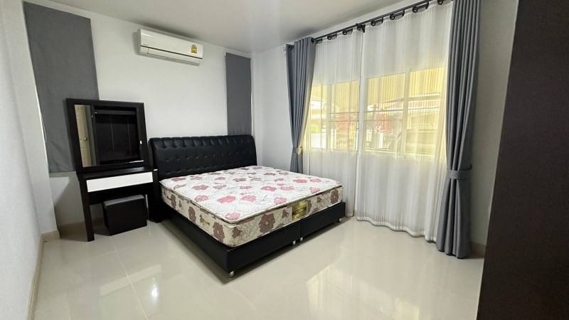 3 卧室 独立房屋  在  - Image 5