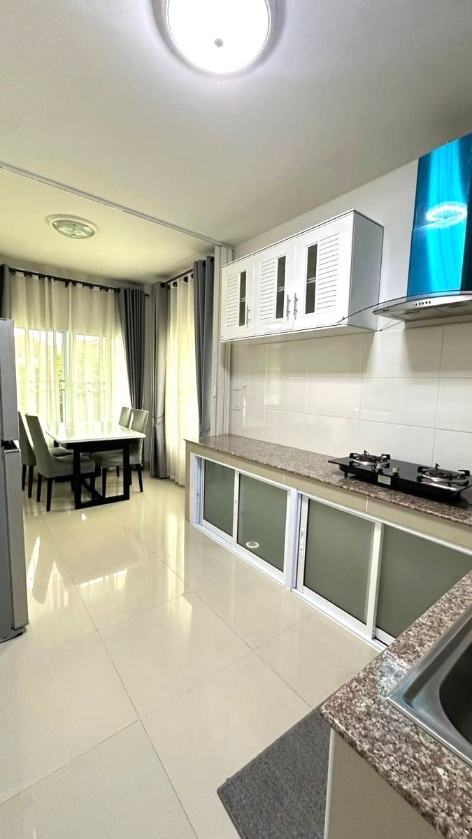 3 卧室 独立房屋  在  - Image 3