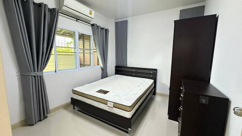 3 卧室 独立房屋  在  - Image 4