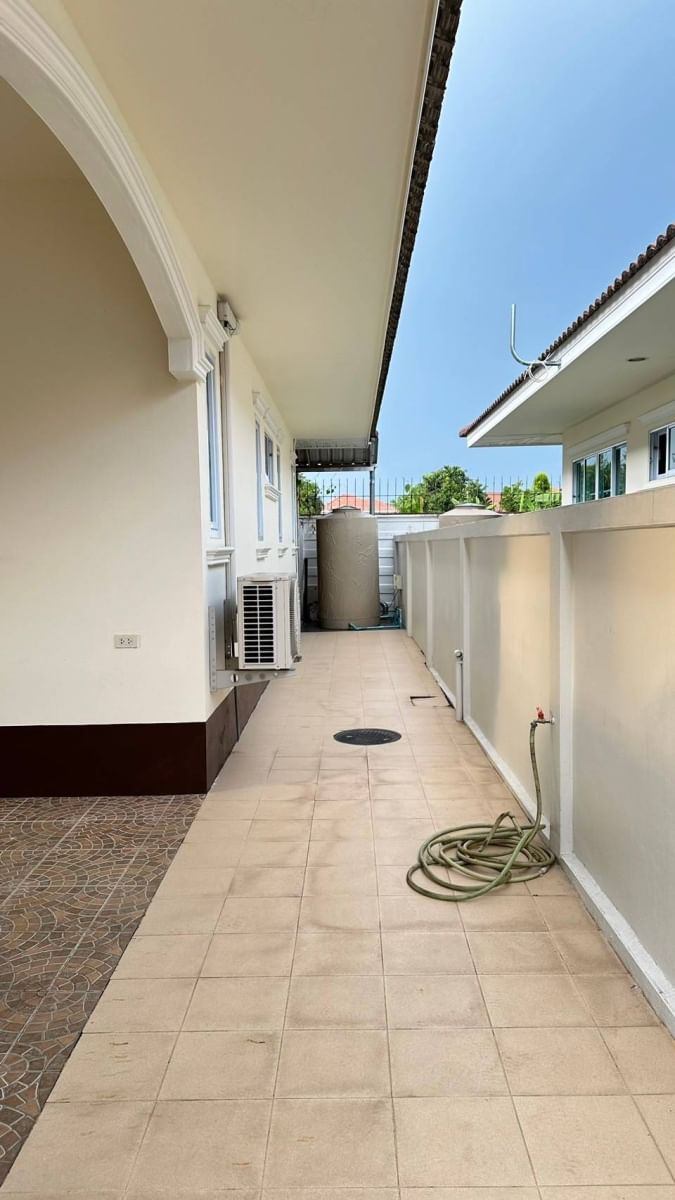 3 卧室 独立房屋  在  - Image 10