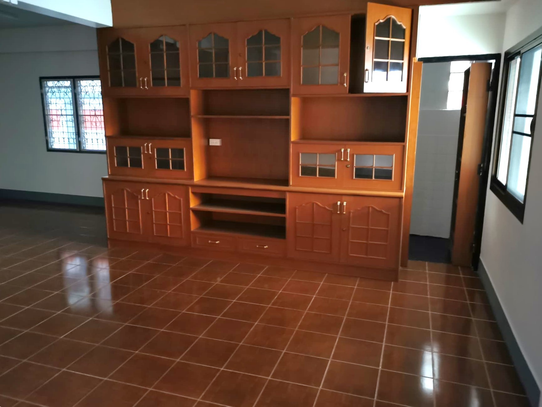 4 Bedroom House For Sale in San Sai Noi, San Sai, Chiang Mai - Image 4