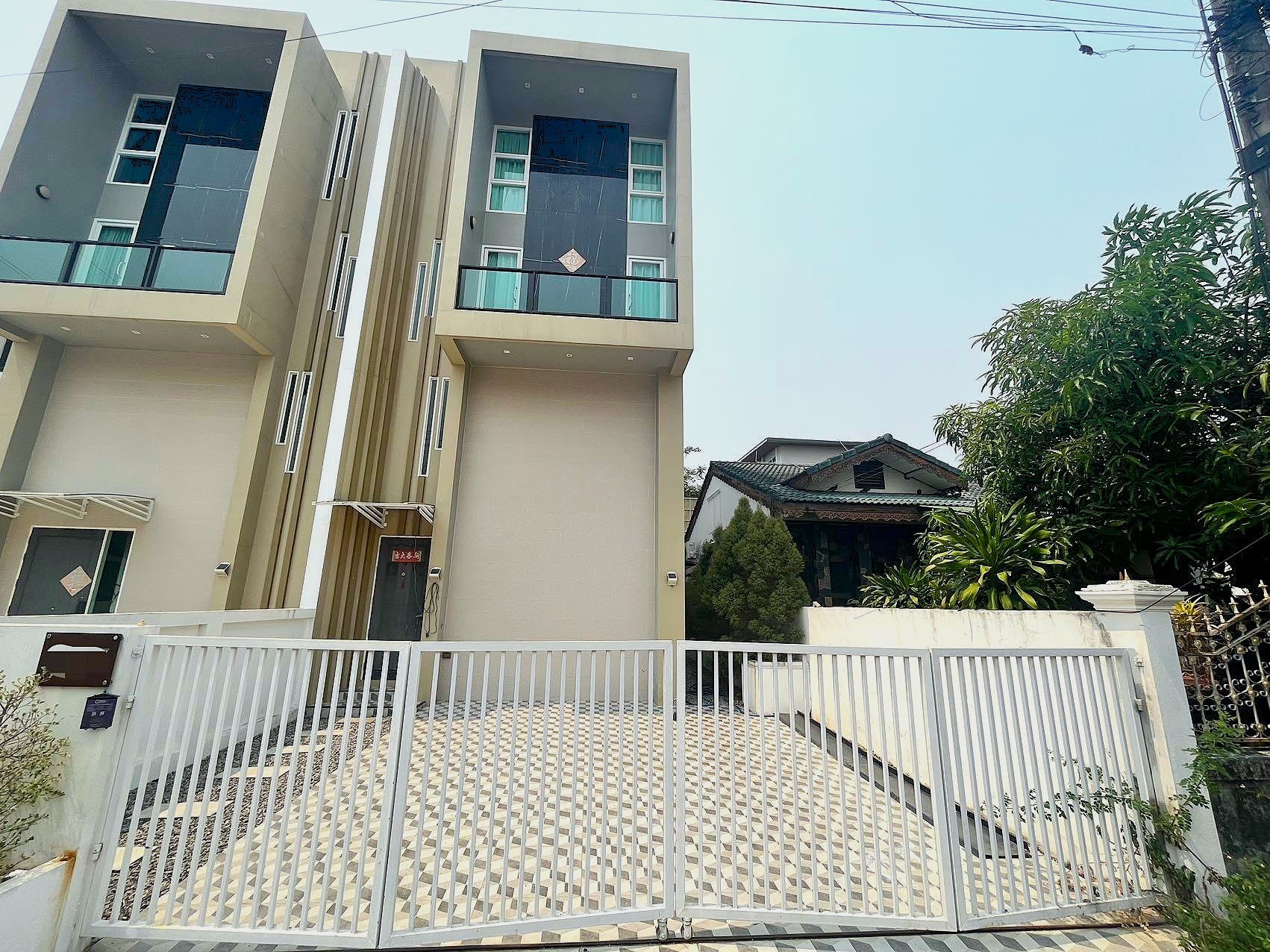 Sinthana - Image 1