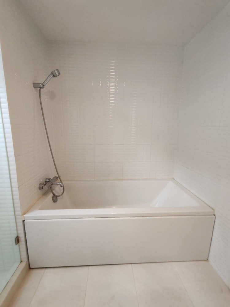 Siri Residence - Image 6