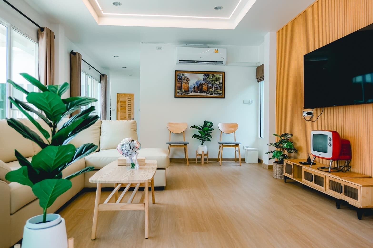 4 卧室 独立房屋  在  - Image 2