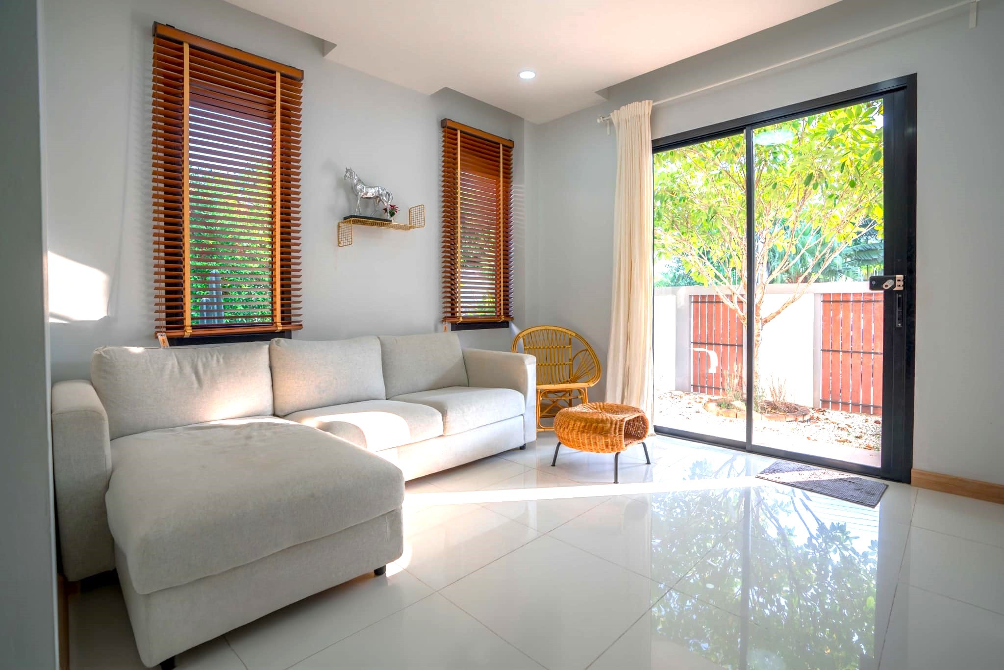 6 Bedroom House For Sale in Suthep, Mueang Chiang Mai, Chiang Mai - Image 2