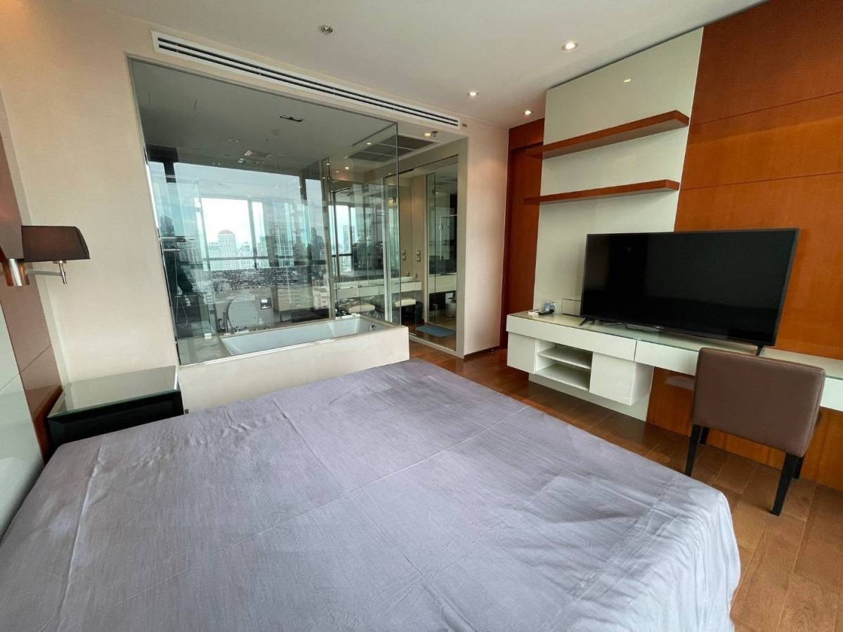 The Address Sukhumvit 28 - Image 1