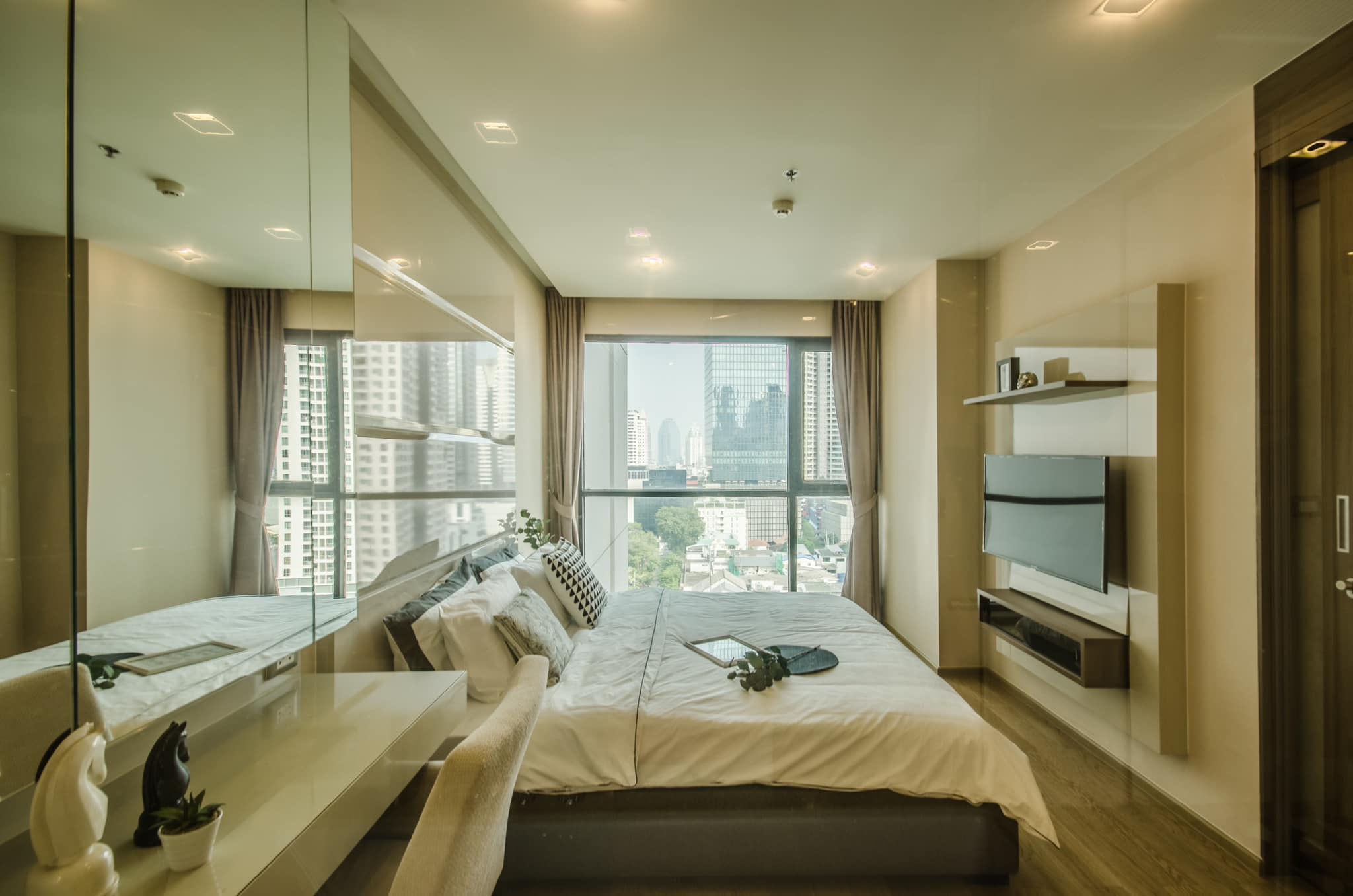 The Address Sathorn - Image 6