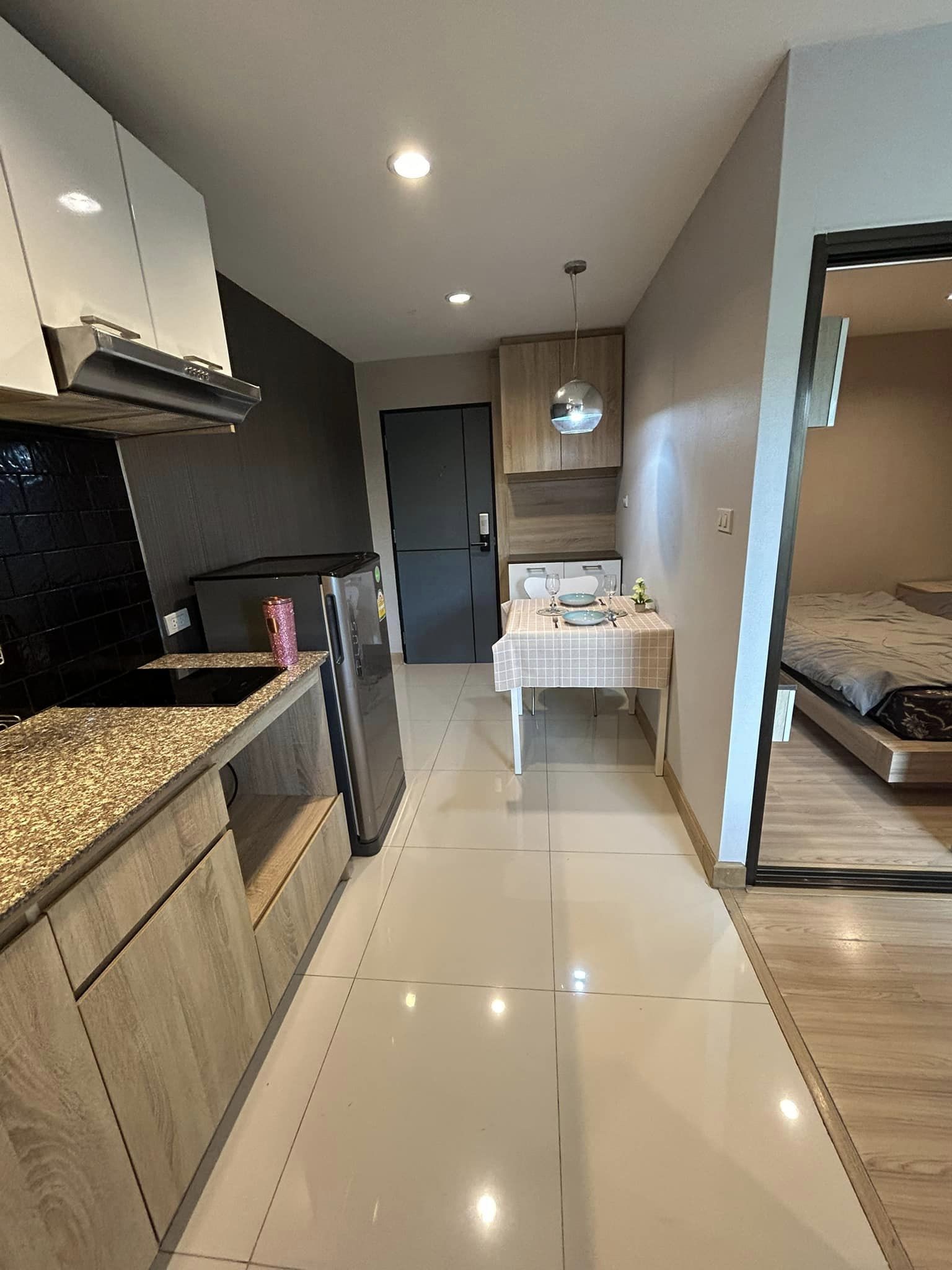 Airport Home Condo - Image 4