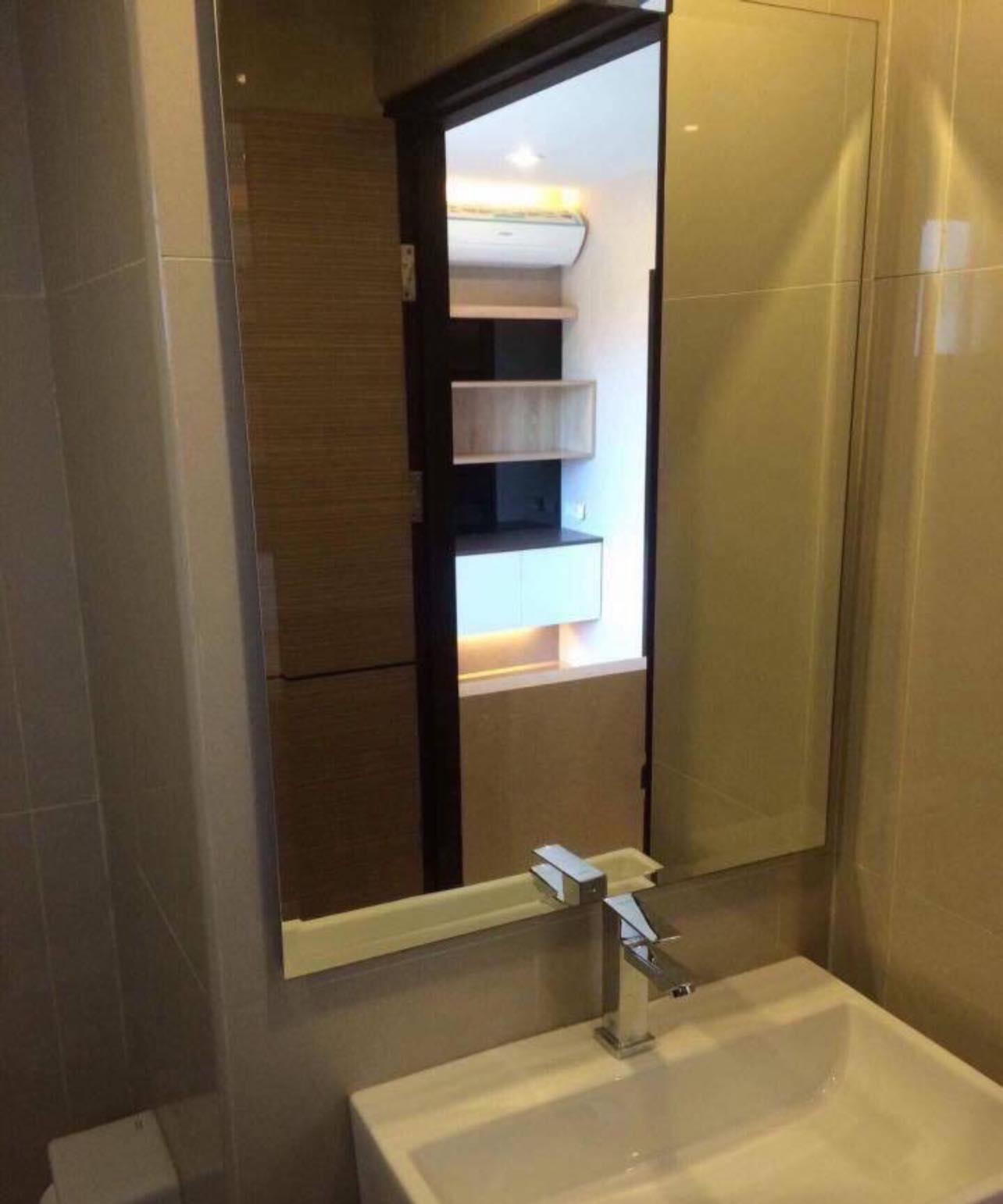 Airport Home Condo - Image 8