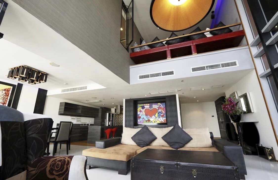 All Season Mansion - Image 2