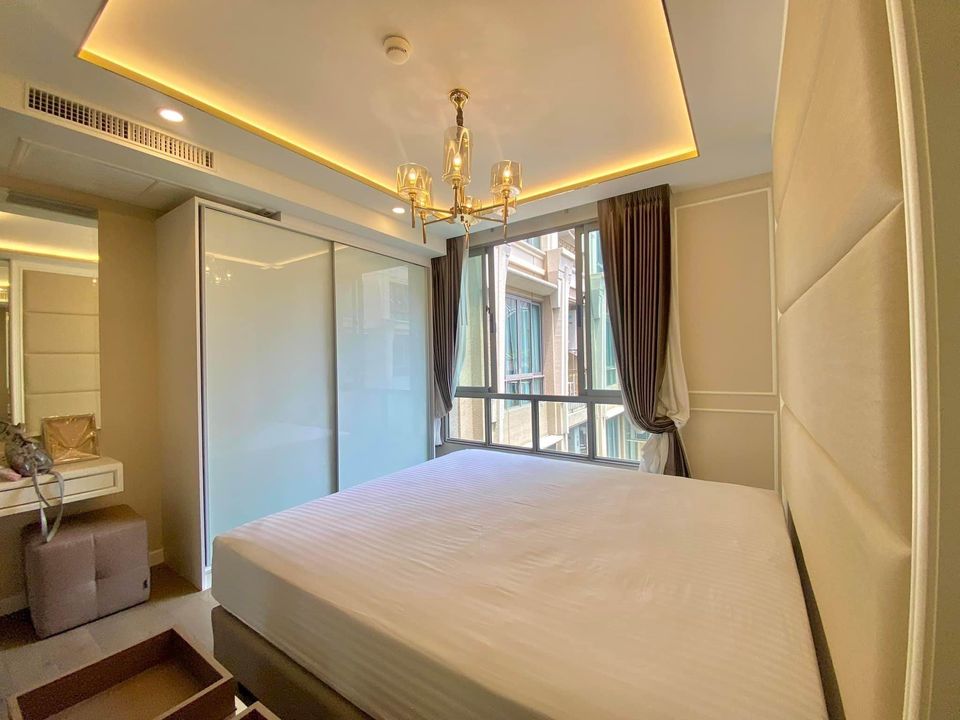 1 Bedroom Condo For Sale in Huai Khwang, Huai Khwang, Bangkok - Image 5